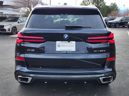 Used 2026 BMW X5 xDrive50e w/ M Sport Package AWD/4WD image 4