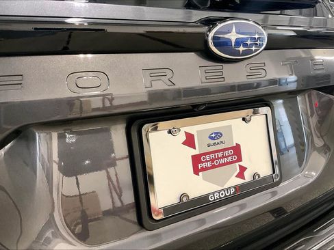 Used 2025 Subaru Forester Premium AWD/4WD image 10