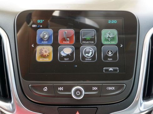 Used 2018 Chevrolet Equinox LT FWD image 14