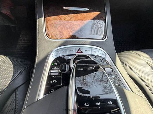 Used 2020 Mercedes-Benz S 560 4MATIC Sedan image 55
