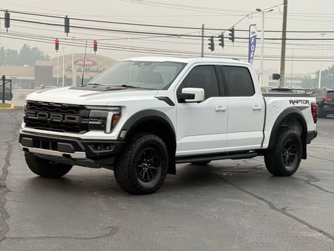 Used 2024 Ford F150 Raptor AWD/4WD image 8