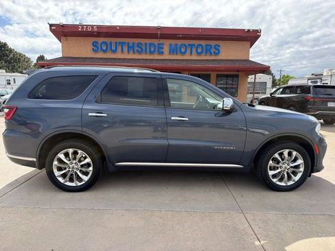 Used 2021 Dodge Durango Citadel w/ Technology Group AWD/4WD image 2