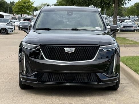 Used 2022 Cadillac XT6 Sport w/ Platinum Package AWD/4WD image 8
