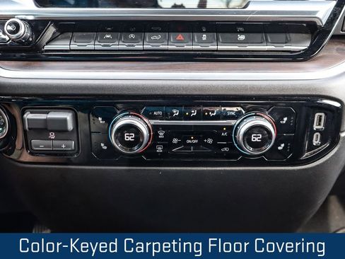 Certified 2025 GMC Sierra 1500 SLT image 32