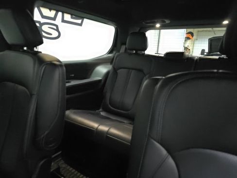 Used 2024 Jeep Wagoneer Series II w/ Premium Group I image 11