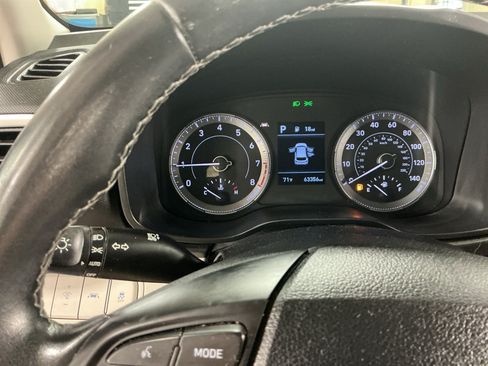 Used 2021 Hyundai Venue SEL w/ Premium Package FWD image 10