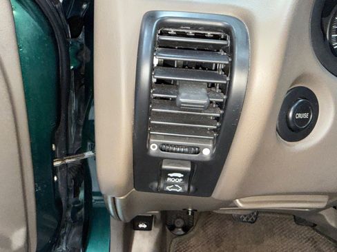 Used 2000 Acura Integra GS-R FWD image 67