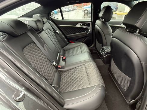 Used 2019 Genesis G70 3.3T Advanced w/ Sport Package image 15