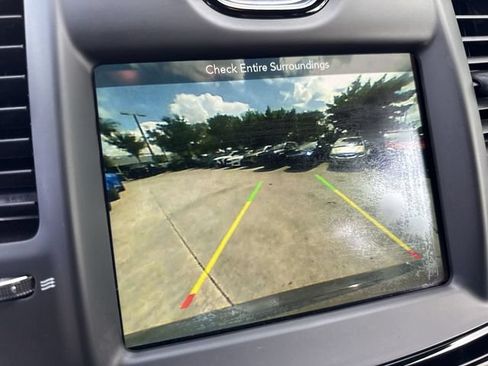 Used 2019 Chrysler 300 S RWD image 17