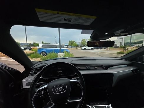 Used 2022 Audi e-tron Premium AWD/4WD image 14