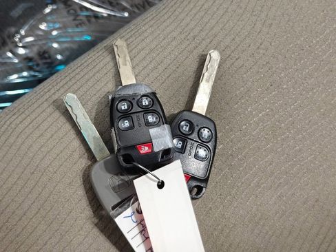 Used 2012 Honda Odyssey EX image 17