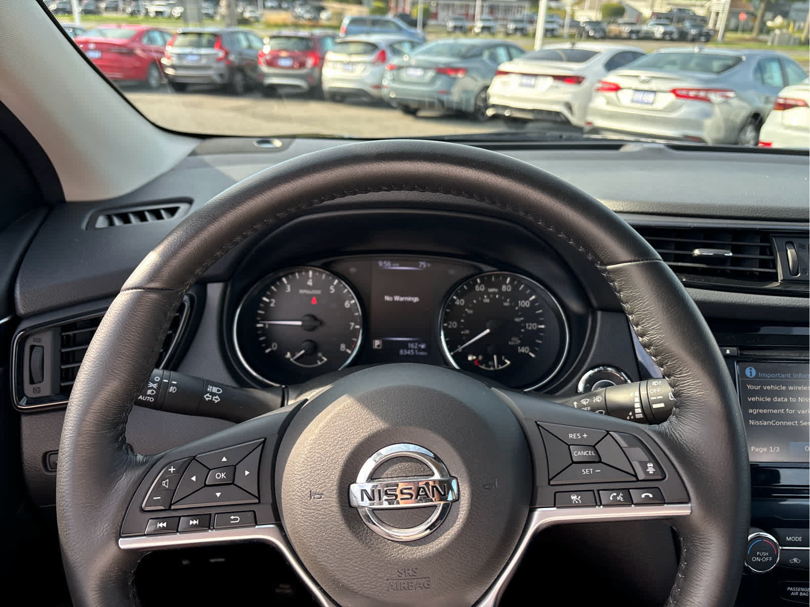 Used 2017 Nissan Rogue Sport SL w/ SL Premium Package AWD/4WD image 11