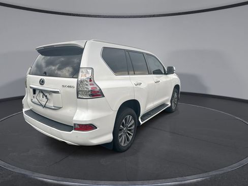 Used 2023 Lexus GX 460 Luxury w/ Accessory Package AWD/4WD image 2