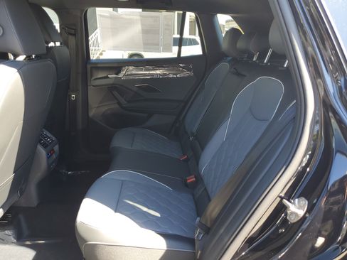 New 2026 Volkswagen Tiguan SEL R-Line image 7