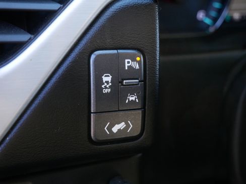 Used 2017 GMC Yukon SLT w/ HD Trailering Package image 24