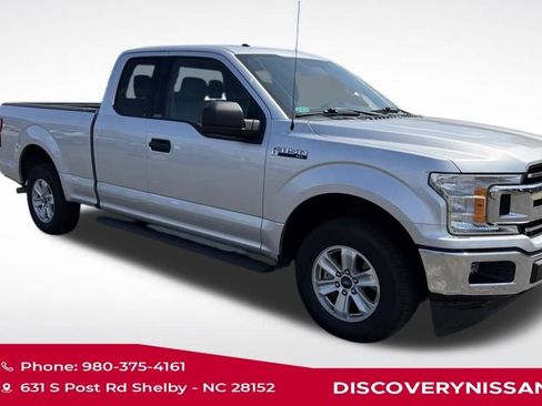 Used 2018 Ford F150 XLT image 2
