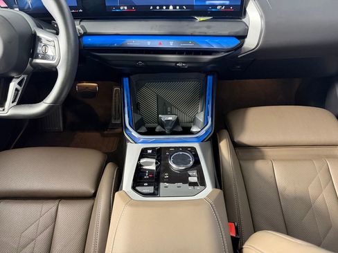 Used 2025 BMW X3 xDrive30 w/ M Sport Package AWD/4WD image 17