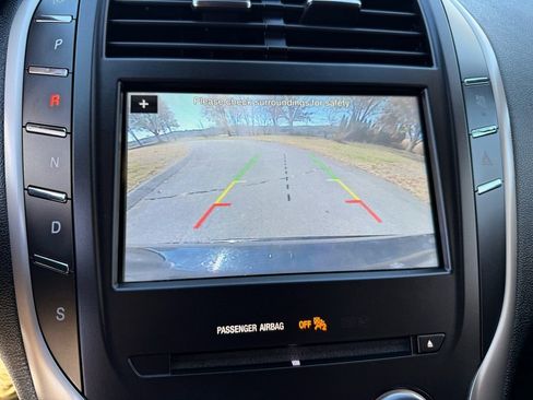 Used 2018 Lincoln MKC Reserve w/ Lincoln MKC Climate Package image 24