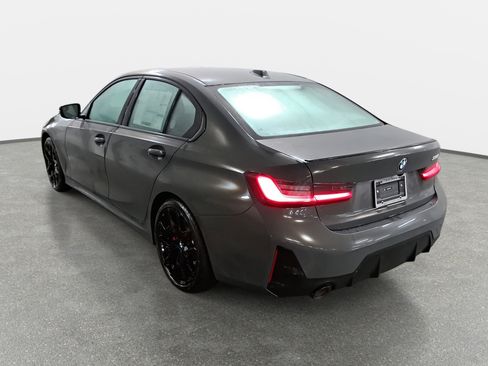 New 2026 BMW 330i Sedan w/ M Sport Package image 7