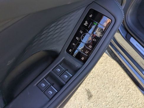 New 2026 Audi A6 Premium Plus AWD/4WD image 13