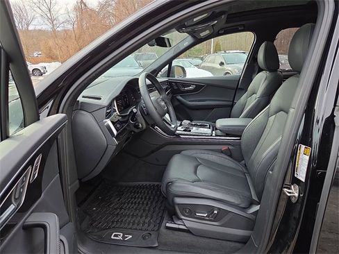 Certified 2025 Audi Q7 3.0T Prestige w/ Prestige Package image 14