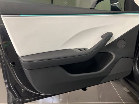 Used 2025 Tesla Model 3 Performance image 26