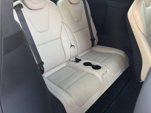 Used 2023 Tesla Model X AWD/4WD image 15
