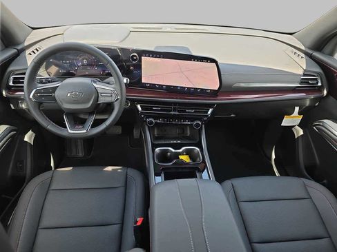 New 2026 Chevrolet Traverse Z71 w/ Driver Confidence Package AWD/4WD image 11