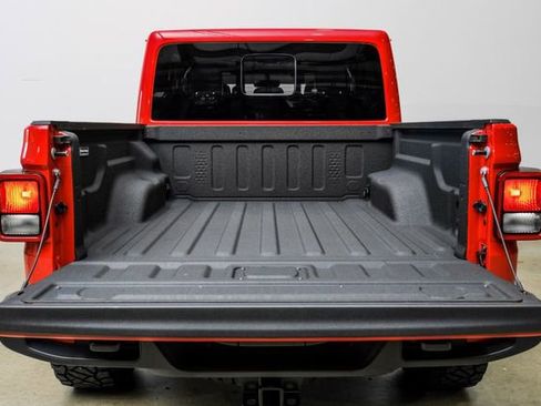 Used 2021 Jeep Gladiator Mojave image 32