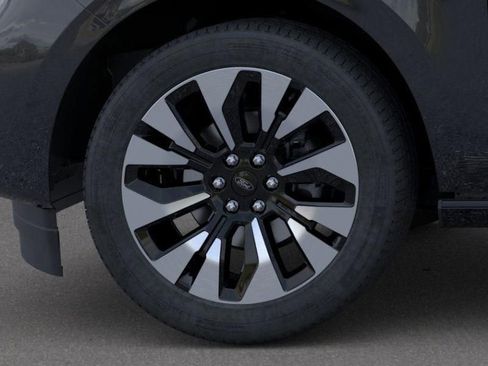 New 2026 Ford Expedition Max Platinum w/ Driver's Package AWD/4WD image 19