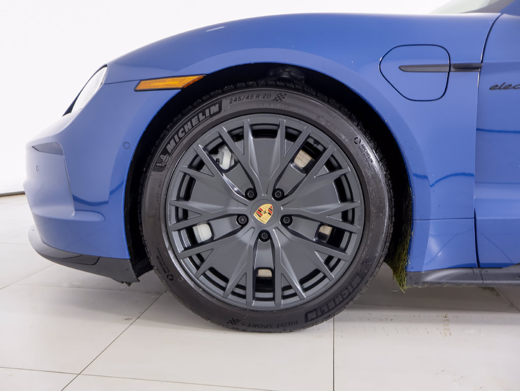 Certified 2026 Porsche Taycan GTS AWD/4WD image 29