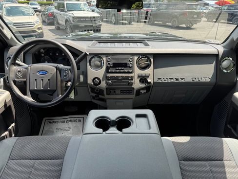 Used 2014 Ford F250 XLT w/ Snow Plow Prep Package AWD/4WD image 16