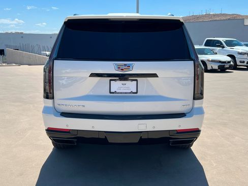 Used 2025 Cadillac Escalade Sport w/ Touring Package AWD/4WD image 5
