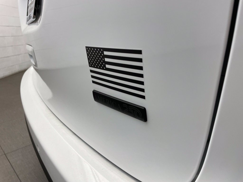 New 2027 Chrysler Pacifica Select FWD image 5