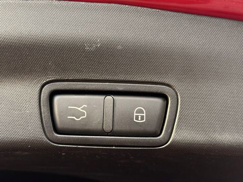 Used 2019 Alfa Romeo Stelvio image 13