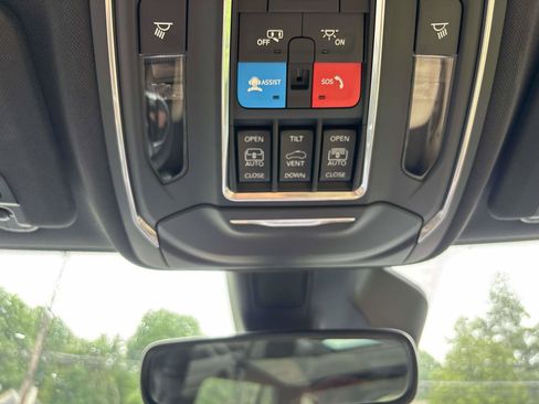 Used 2022 Jeep Grand Cherokee Limited 4xe AWD/4WD image 22