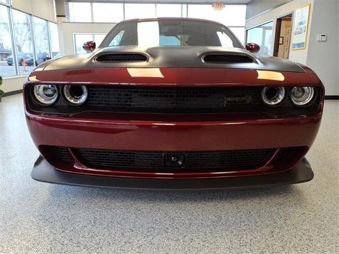 Used 2023 Dodge Challenger SRT Hellcat image 2