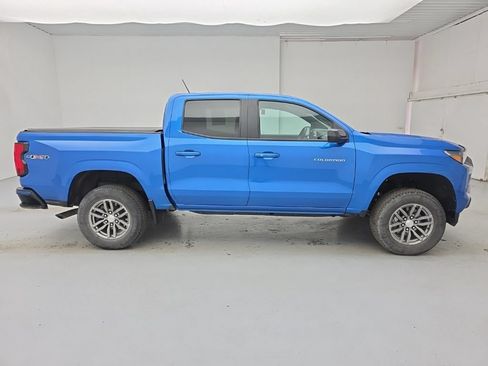 Used 2023 Chevrolet Colorado LT w/ LT Convenience Package II AWD/4WD image 13