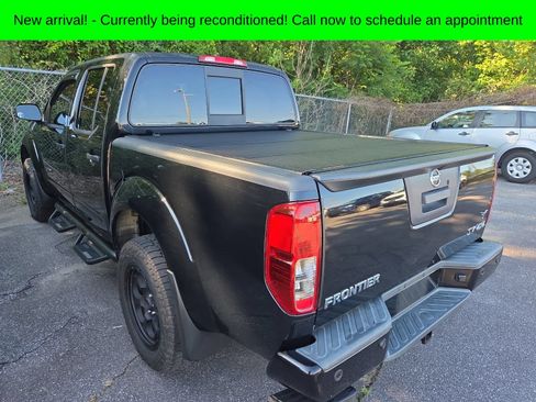 Used 2021 Nissan Frontier SV AWD/4WD image 2