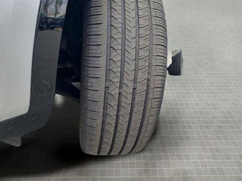 Used 2021 Kia Sorento SX image 11