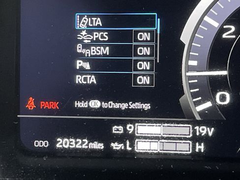 Used 2024 Toyota Tundra Limited image 29