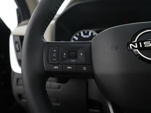 Certified 2026 Nissan Rogue Dark Armor AWD/4WD image 26