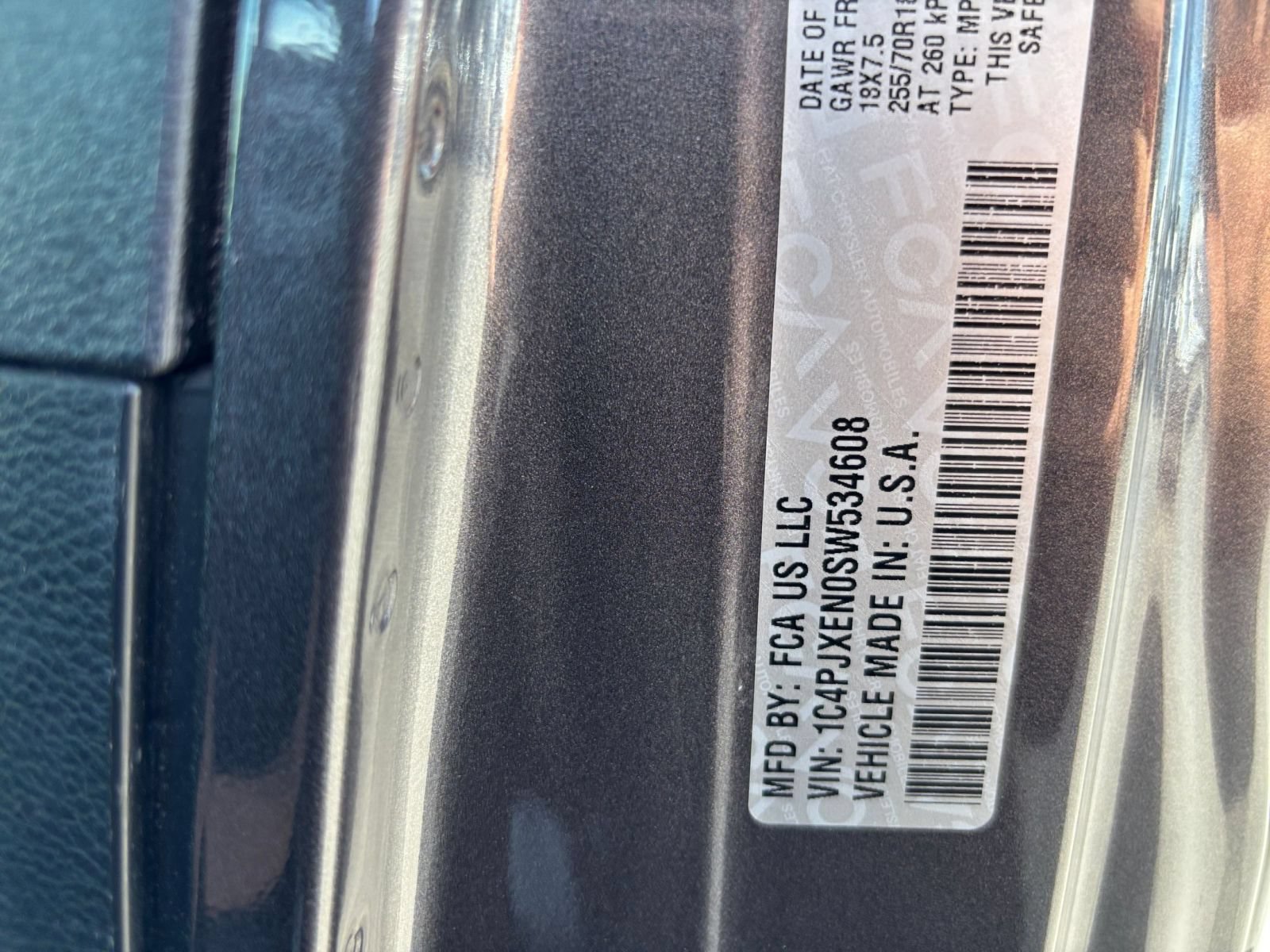 Used 2025 Jeep Wrangler Unlimited Sahara AWD/4WD image 28