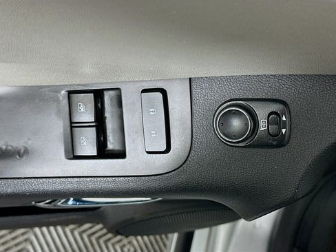 Used 2015 Chevrolet Camaro LS RWD image 15