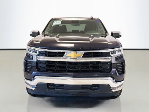 Used 2024 Chevrolet Silverado 1500 LT AWD/4WD image 2