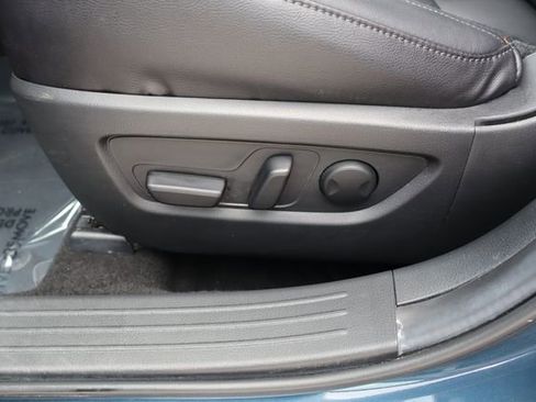 Used 2025 MAZDA CX-50 AWD 2.5 S w/ Premium Plus Pkg image 12