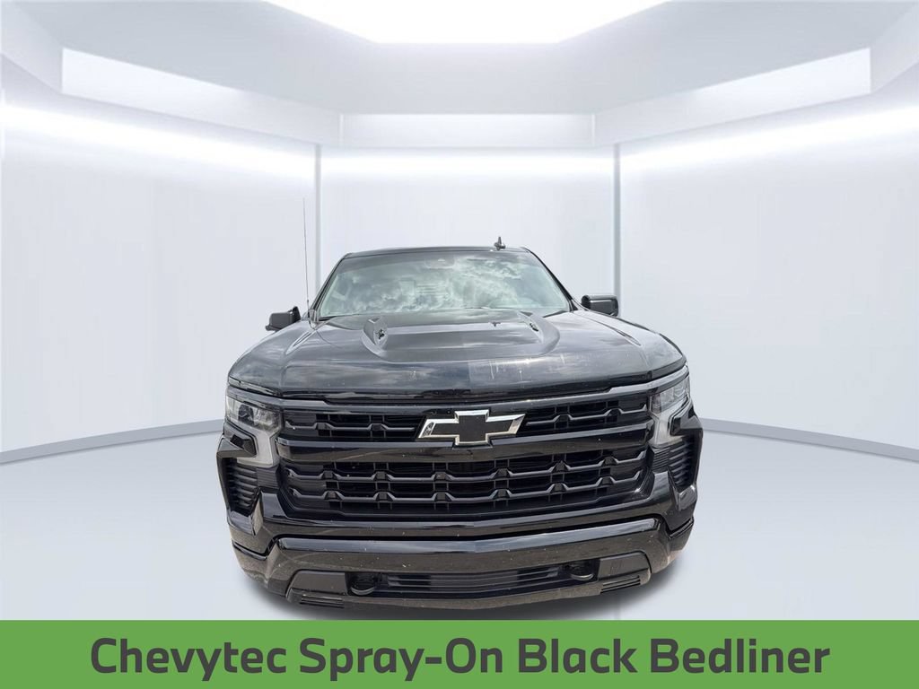 Used 2025 Chevrolet Silverado 1500 RST AWD/4WD image 2