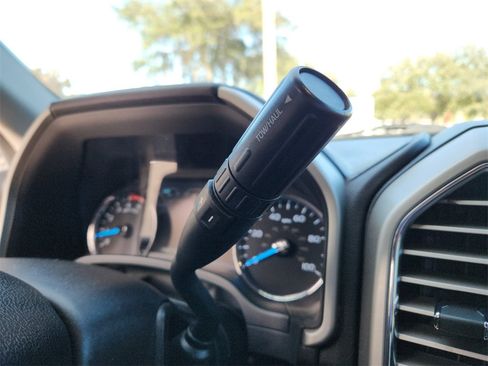 Used 2017 Ford F350 Lariat w/ Lariat Ultimate Package image 28