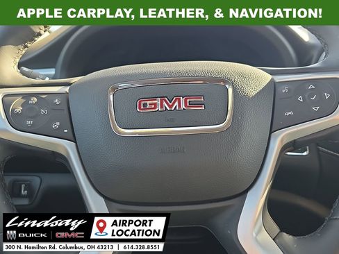 Used 2023 GMC Acadia SLT w/ Preferred Package image 11