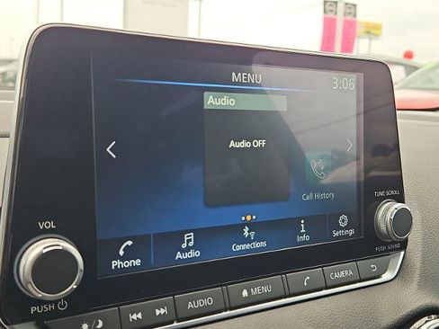 Certified 2024 Nissan Sentra SR FWD image 25